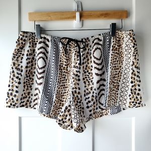 Josie by Natori Women's Lightweight Printed Pajama Shorts Size Large